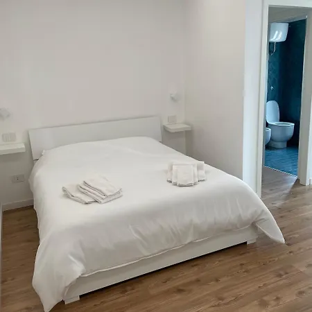 Tarante Apartment Naples